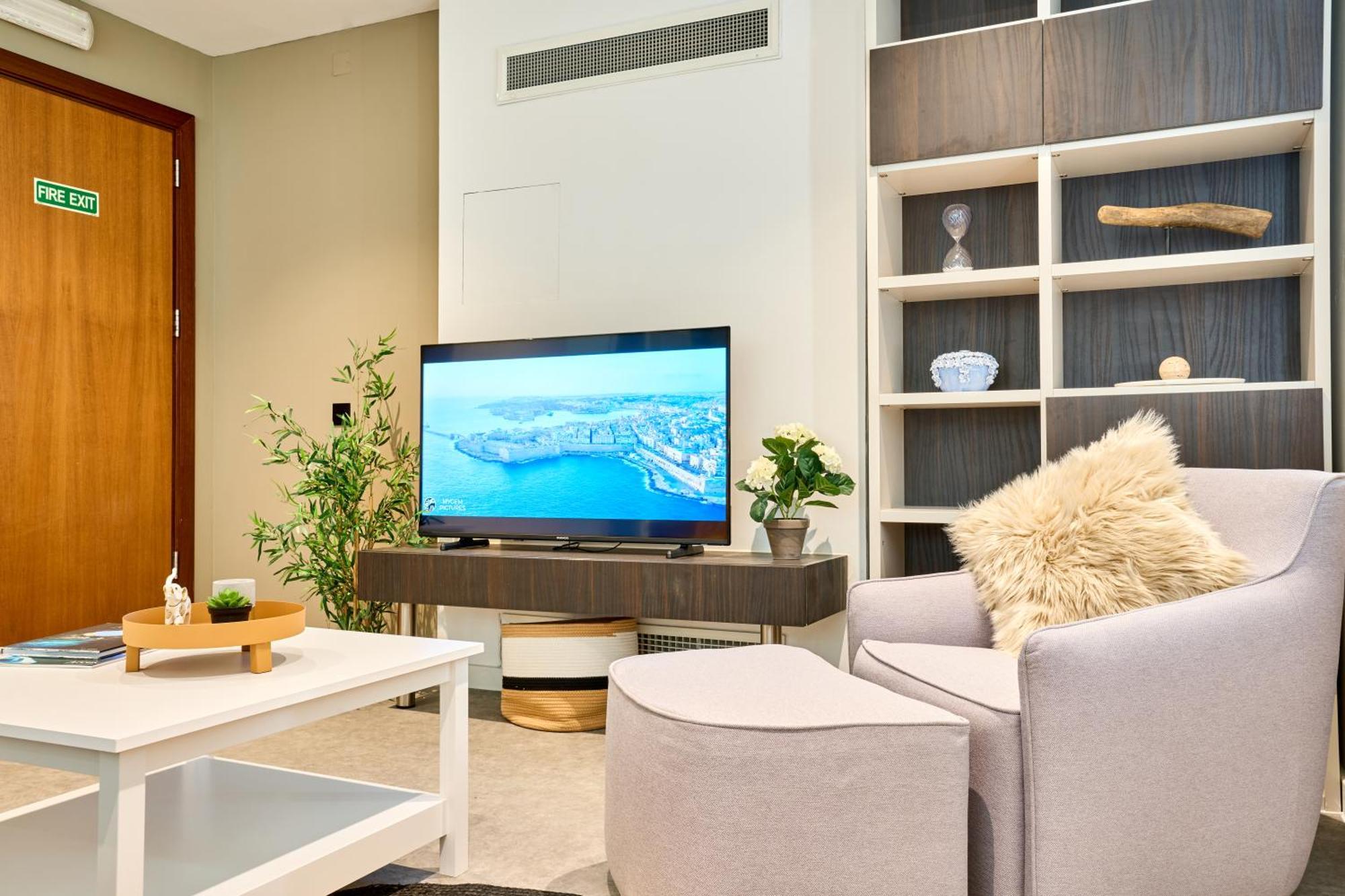 Stylish Apartment In Tigne Point Sliema Luaran gambar