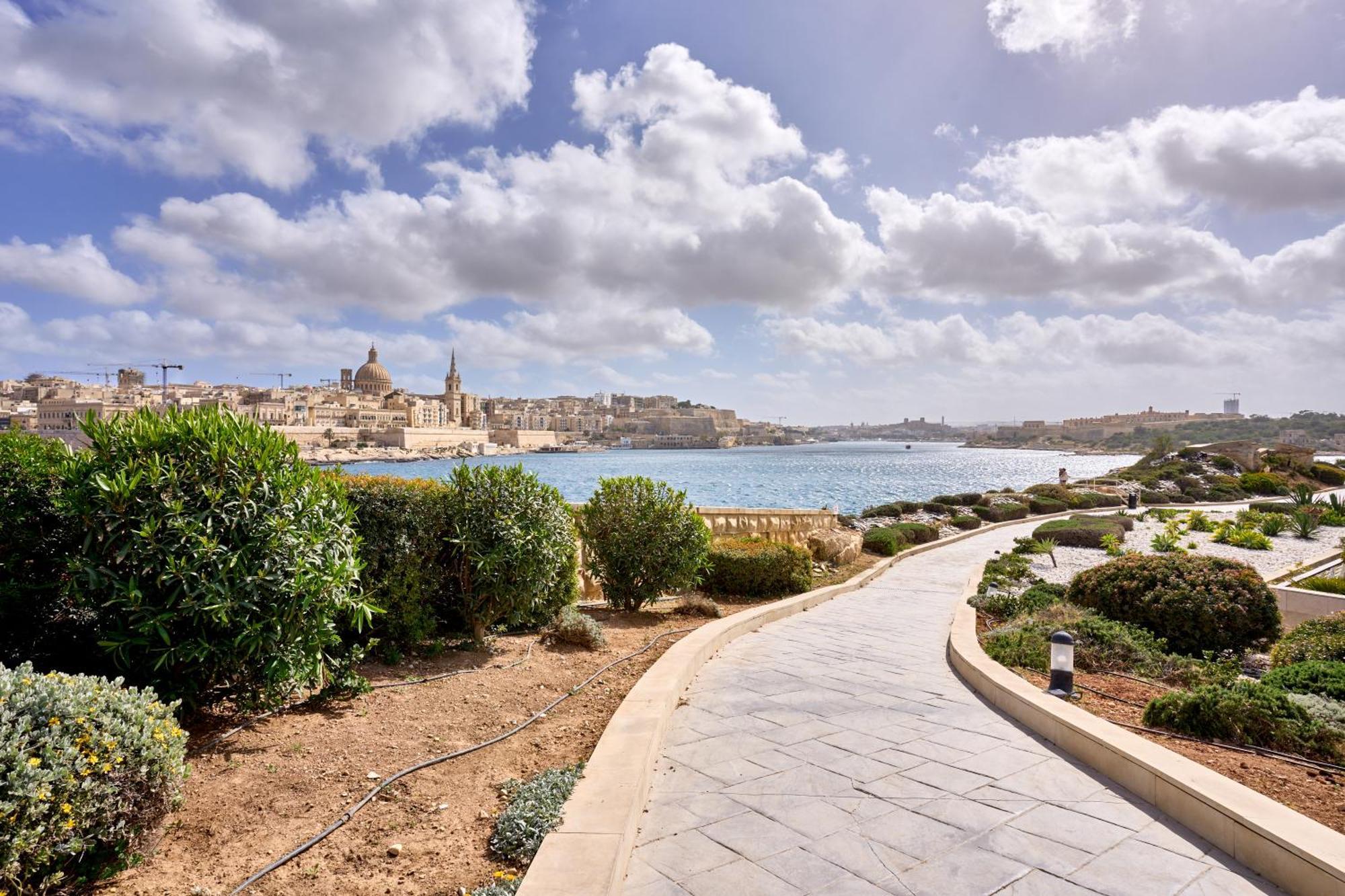 Stylish Apartment In Tigne Point Sliema Luaran gambar